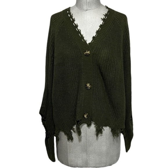 Full circle Trends Hunter Green Distressed Shredded Button Cardigan Size Large - Picture 1 of 11